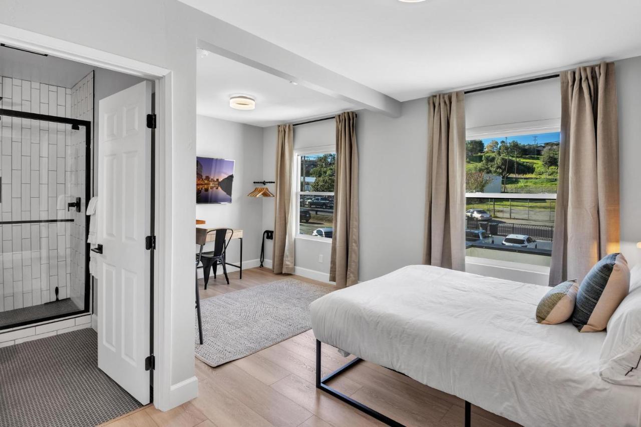 Single Bedroom - Queen Size. Heart Of Downtown Виста Экстерьер фото